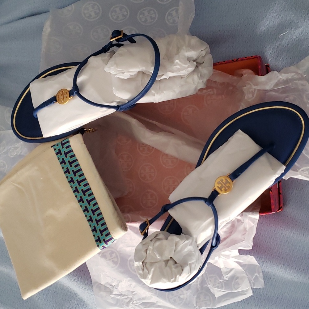 Tory Burch Emmy Flat Sandal in Calf leather